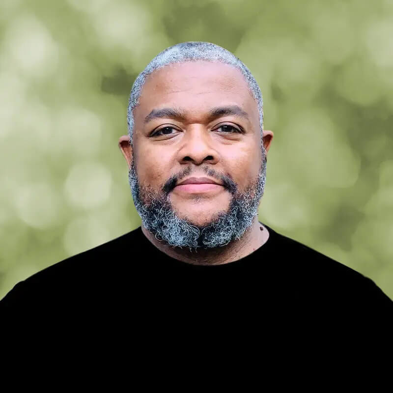 Robert-Thompson-Headshot